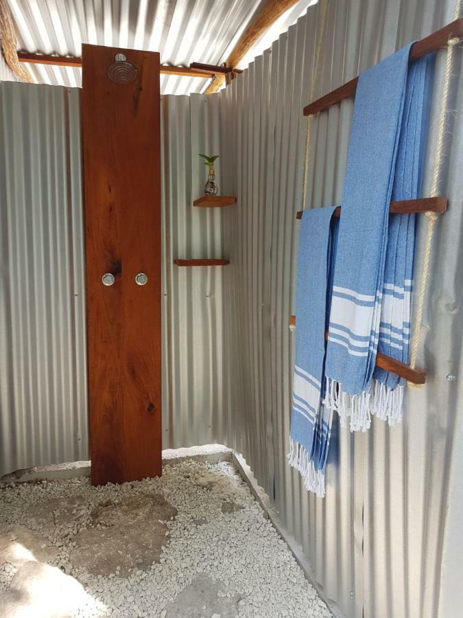 El Buho Bacalar Eco-Cabanas Hostal Esterno foto
